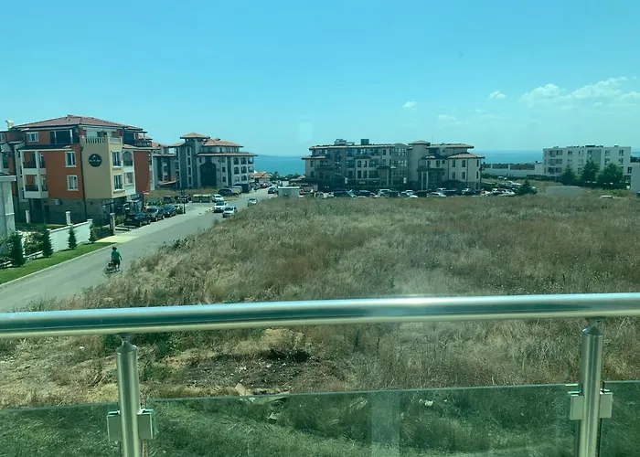 в сарафово *